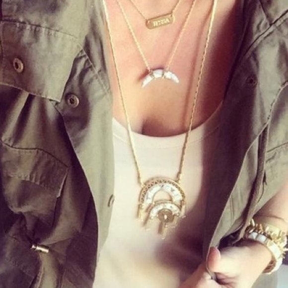 :: Stella & Dot Retired Mirage Pendant Necklace - Picture 4 of 9